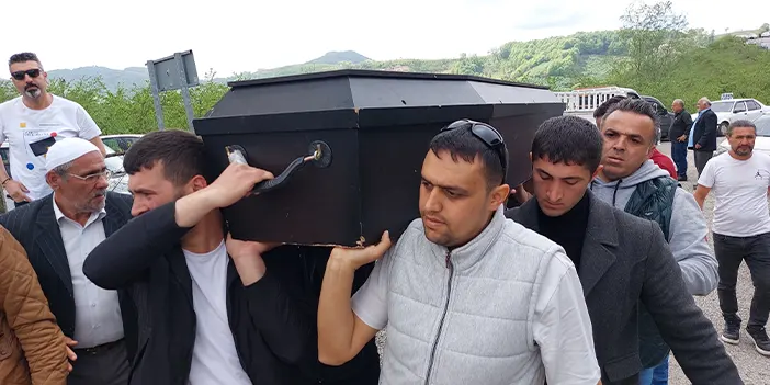 Samsun'da araçları tırın altına girdi! Karı kocanın hayatını kaybetti kaza kamerada