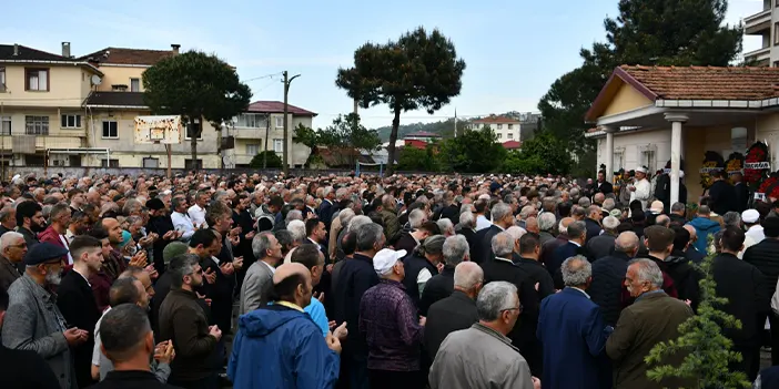Hacı Nusret Çakıroğlu son yolculuğuna uğurlandı! 