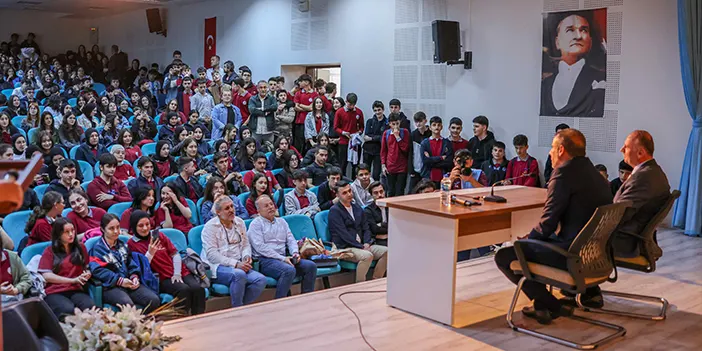 Trabzonspor’da Abdullah Avcı'dan öğrencilere ziyaret