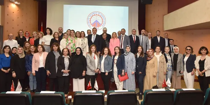 trabzonda-sanayide-ve-turizmde-kadin-eli-ttso-tobb-kadin-gTrabzon'da sanayide ve turizmde kadın eli! TTSO- TOBB Kadın Girişimciler bir araya geldi irisimciler-bir-araya-geldi.webp