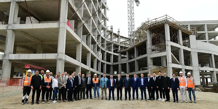 Bakan Yardımcısı Kırbıyık'tan Trabzon Şehir Hastanesi inşaatında inceleme