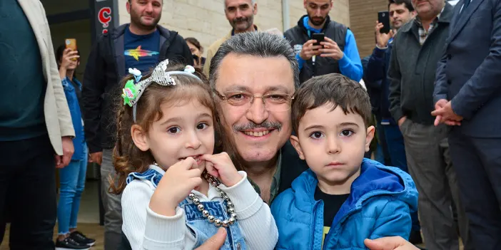 Başkan Genç anneler ve dernek yöneticileriyle buluştu!"Aileleri ayakta tutan en büyük gücümüz"