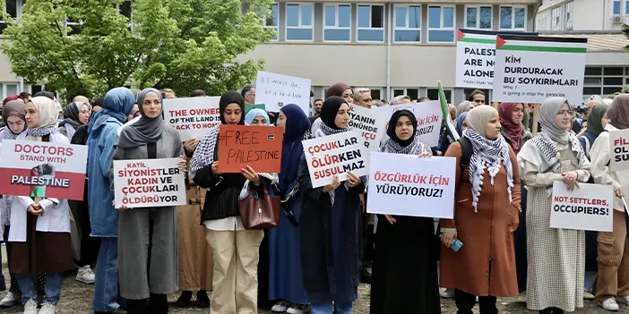 KTÜ'de İsrail'in Gazze'ye yönelik saldırıları protesto edildi