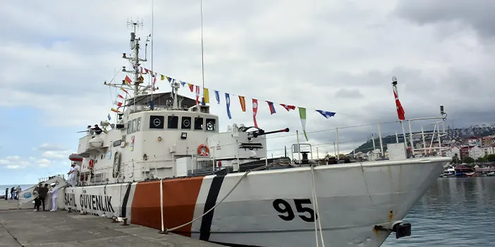 TCSG-95 Sahil Güvenlik Botu Trabzon'da halkın ziyaretine açıldı