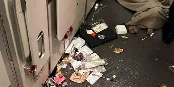 Korku dolu anlar! Acil iniş yapan uçakta can kaybı yükseldi