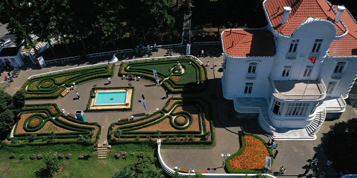 Trabzon'un tarihi ve turistik yerlerinde bayram yoğunluğu! 