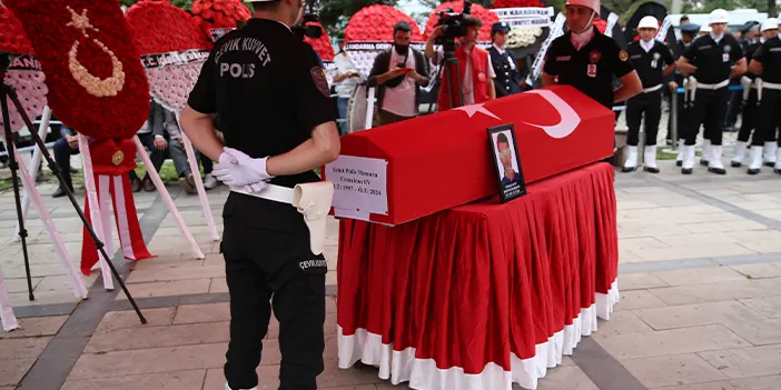 Kocaeli'de şehit olan polis Ordu'da toprağa verildi 