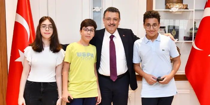 Başkan Genç şampiyonları ağırladı