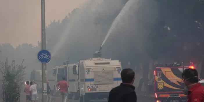 İzmir'de 20 saattir süren kabus sona erdi! Yangın kontrol altında 