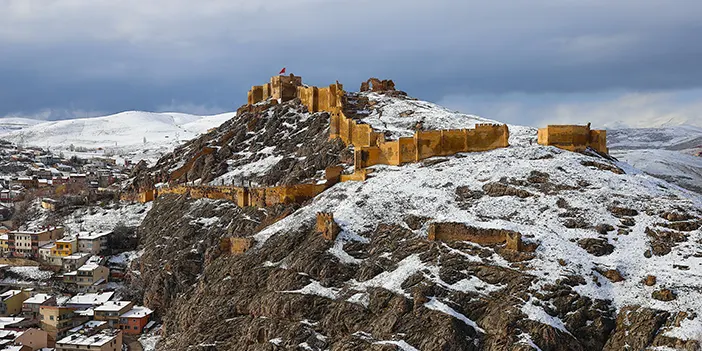 bayburt-kalesi-1.webp