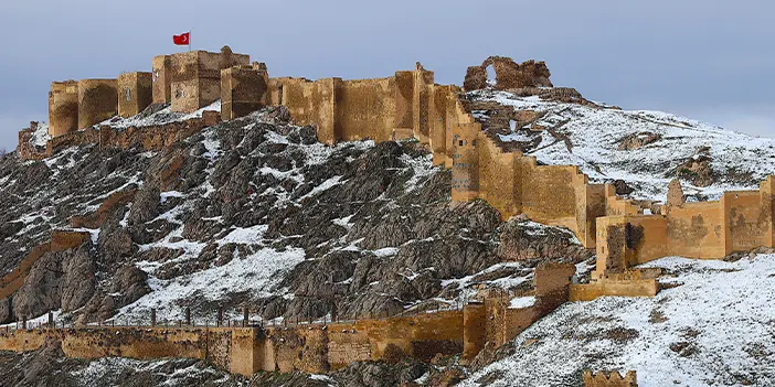 bayburt-kalesi-2.webp