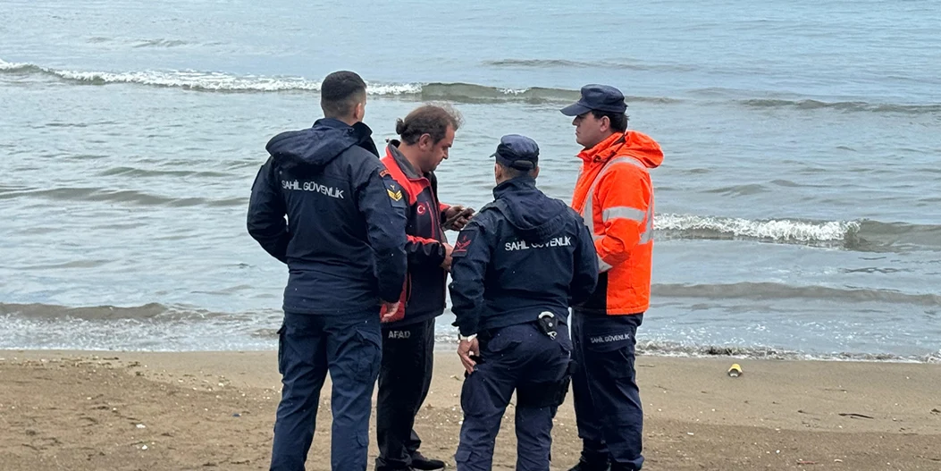denizde-kaybolan-cocuk-araniyor-2.webp