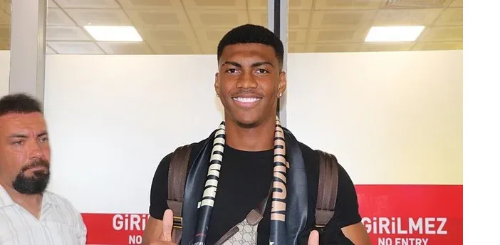 Felipe Augusto Kimdir, kaç yaşında, nereli, mevkisi ne?