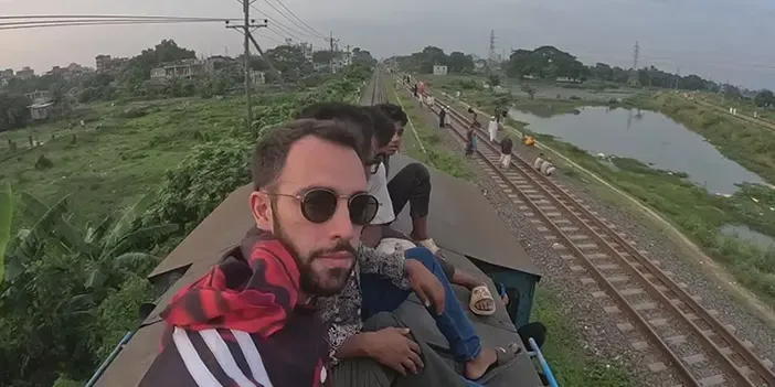 Kuralsız Sokaklar’ın sunucusu Mert Öztürk kimdir, kaç yaşında? işte hayatı ve kariyeri