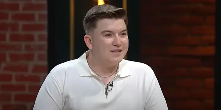MasterChef 2025’in Ana Kadrosunda Yer Alan Sercan Şahinoğlu Kimdir? Kaç Yaşında, Nereli ve Hangi Takımlı?