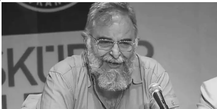 Siyaset Bilimci ve Tarih Profesörü Mete Tunçay Hayatını Kaybetti