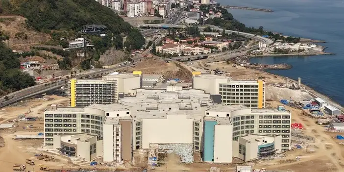 trabzon-sehir-hastanesinde-trafik-endisesi