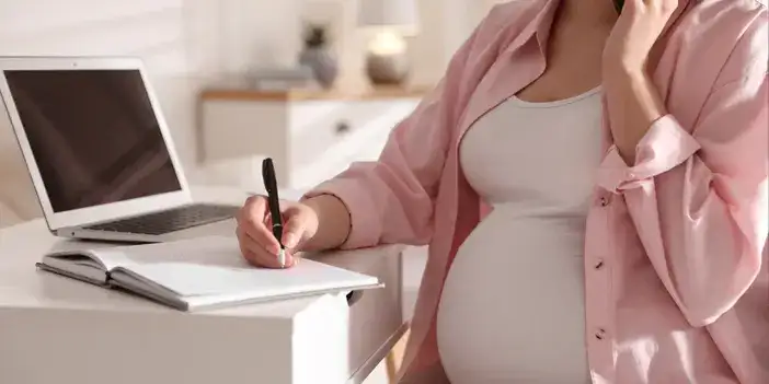 Doğum İzni Uzayacak mı? Çalışan Annelere 1 Yıl İzin Düzenlemesi Gündemde