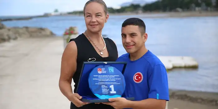 doktor-tavsiyesiyle-yuzmeye-baslayan-yusuf-efe-3