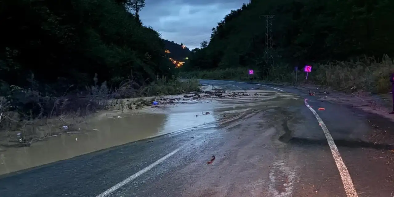 trabzonda-yol-kapandi