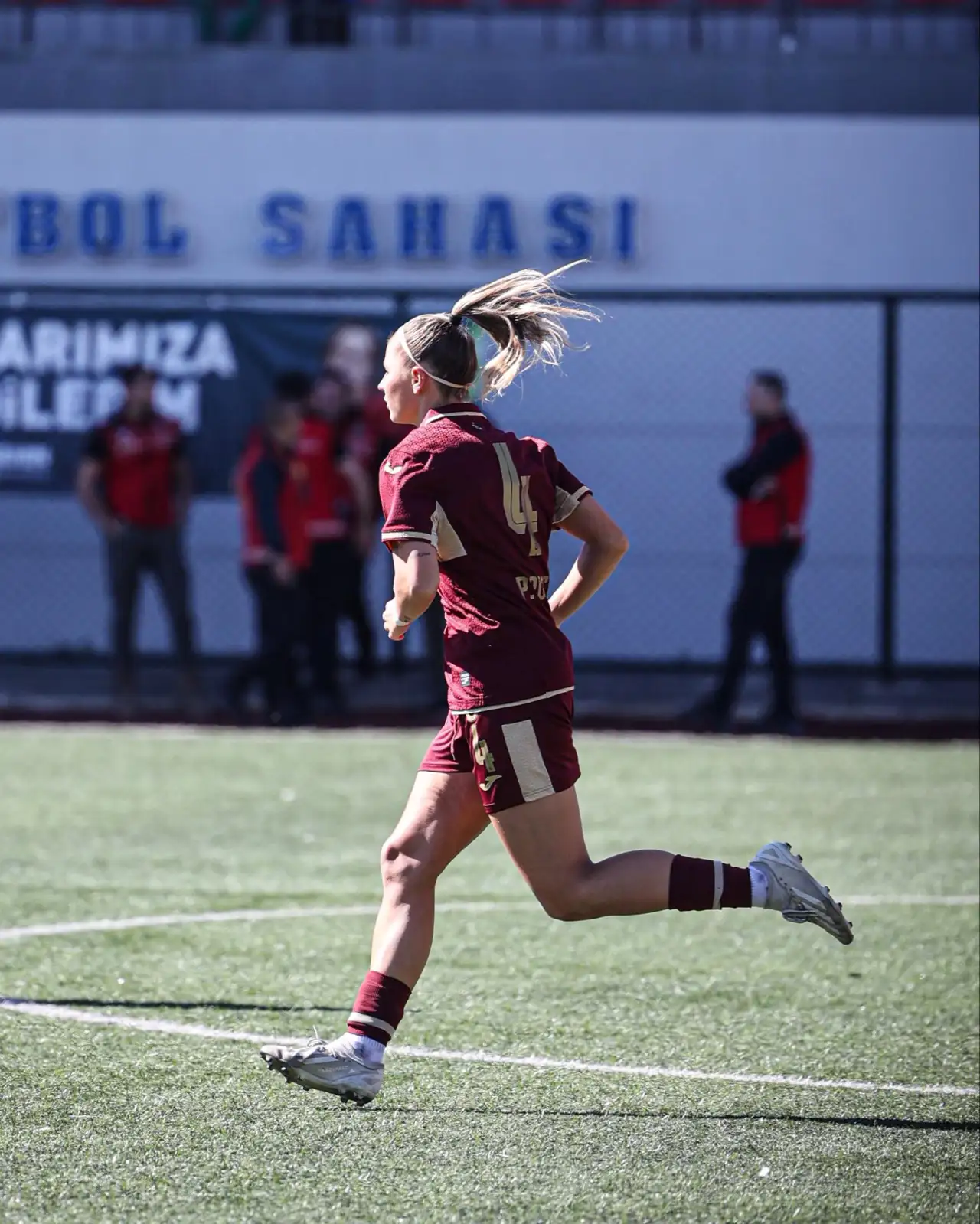 trabzonspor-kadin-futbol-takimi-1