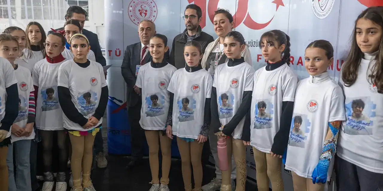 ankarada-minzugzi-icin-yarismaa