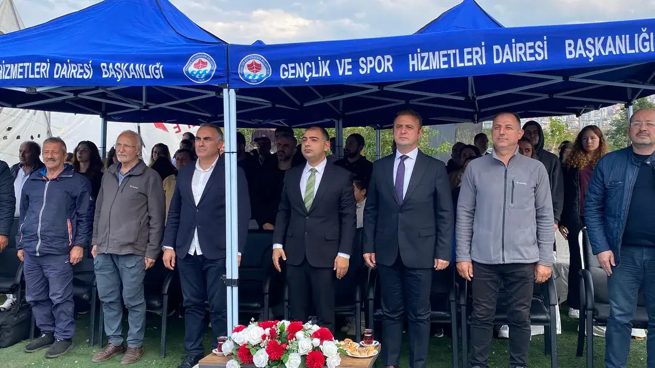 yelken-yarislari-odulle-taclandi