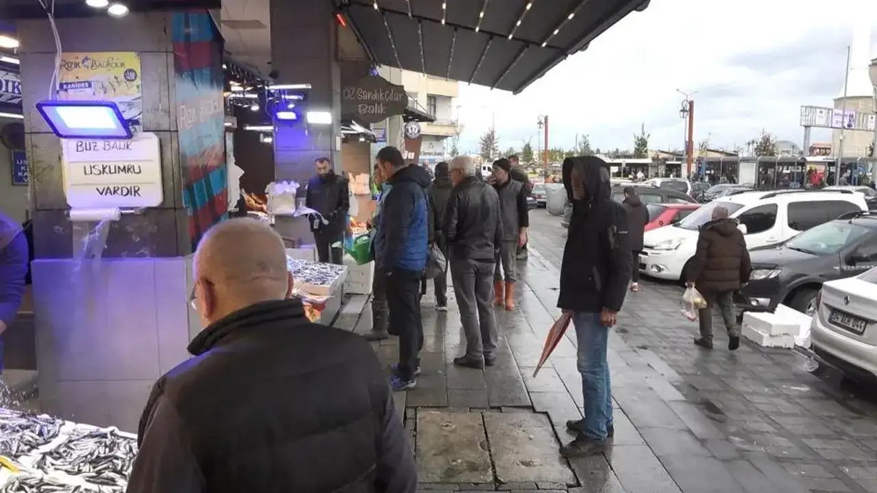 trabzonda-hamsi-fiyatlari