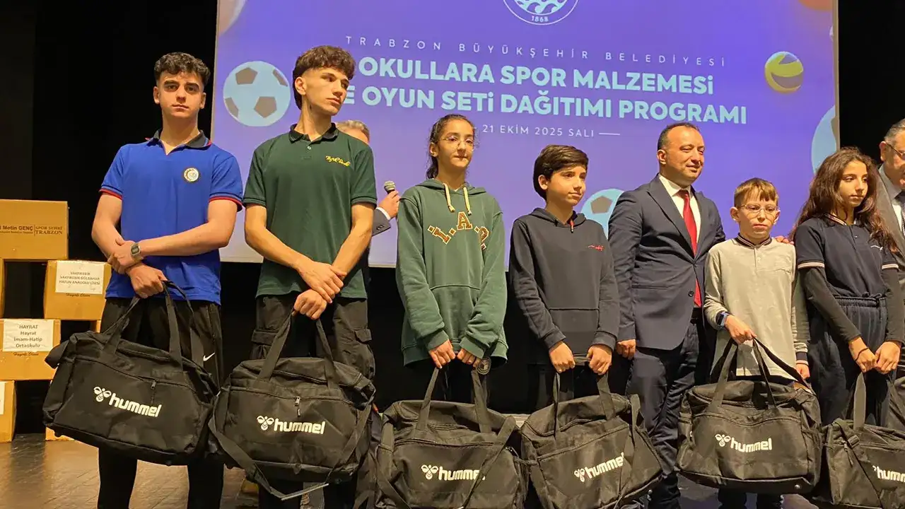 trabzon-buyuksehir-belediyesinden-okullara-spor-malzemesi-destegi