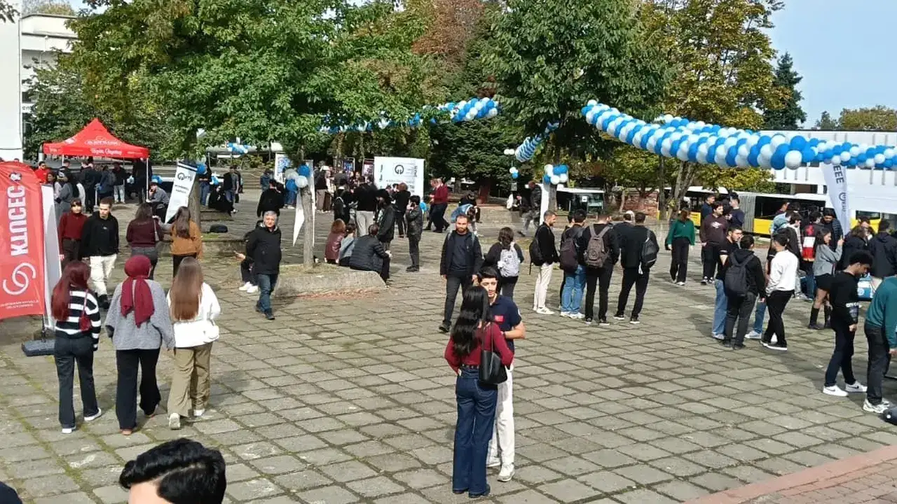 ktude-muhendislik-ogrencileri-bir-araya-geldi