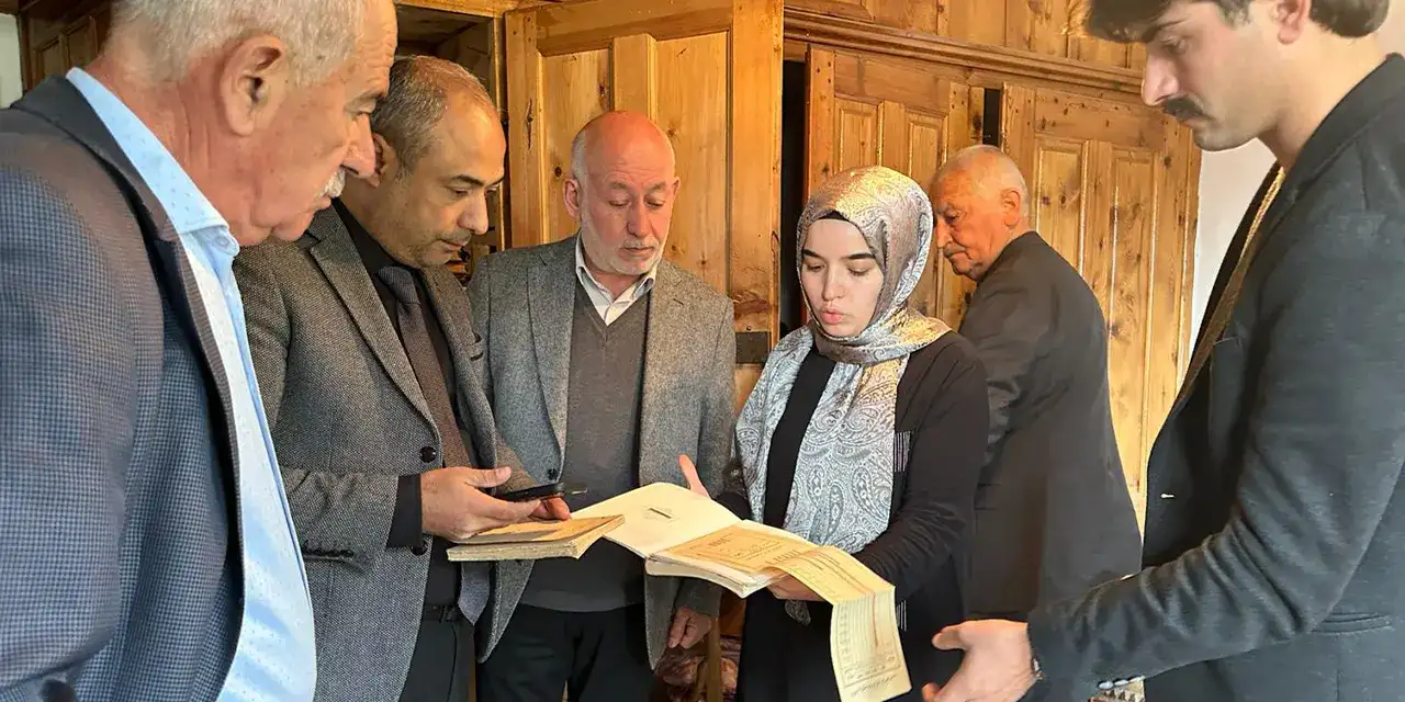 giresunda-ogrencilerden-rolove-calismasi