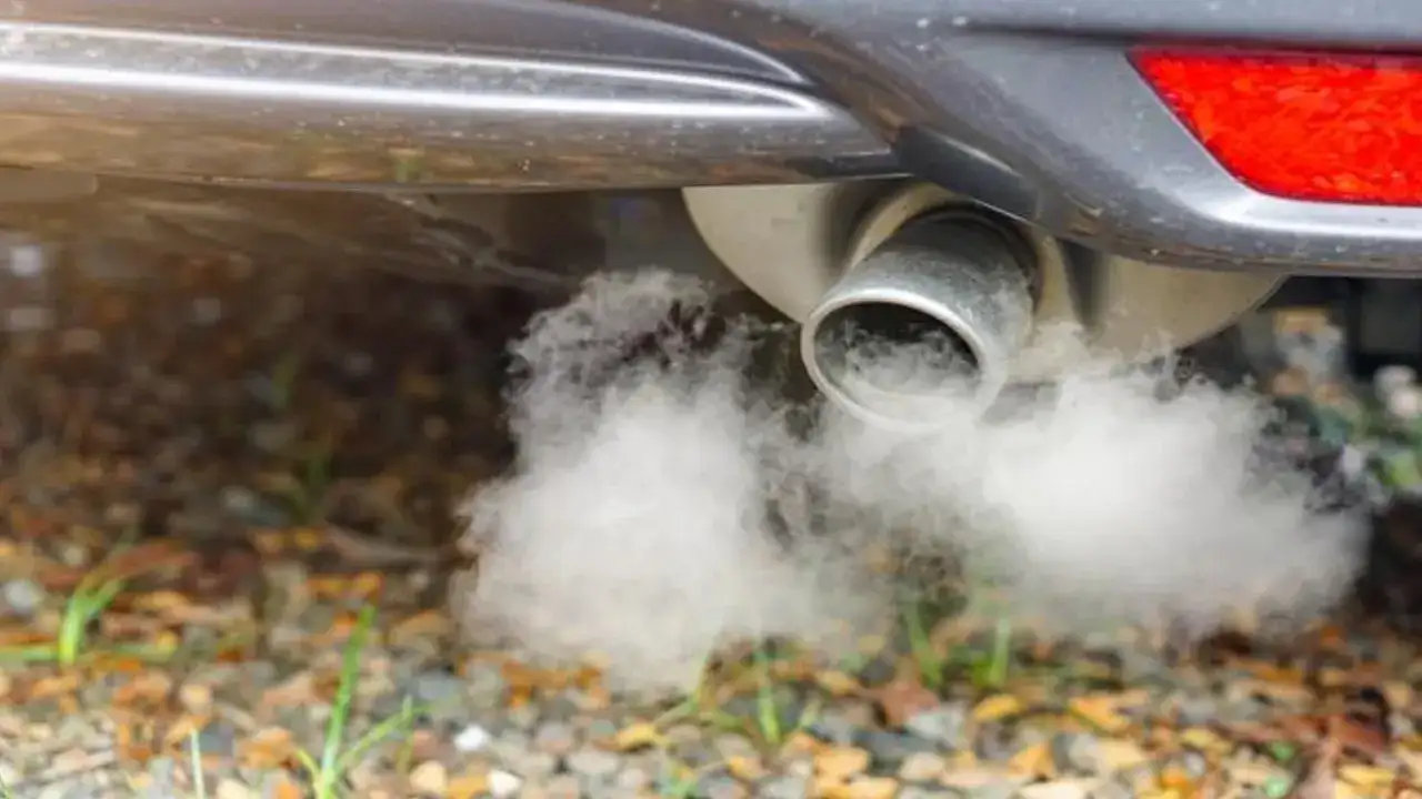 trabzonda-gurultu-yapan-araclara-ceza-yagdi