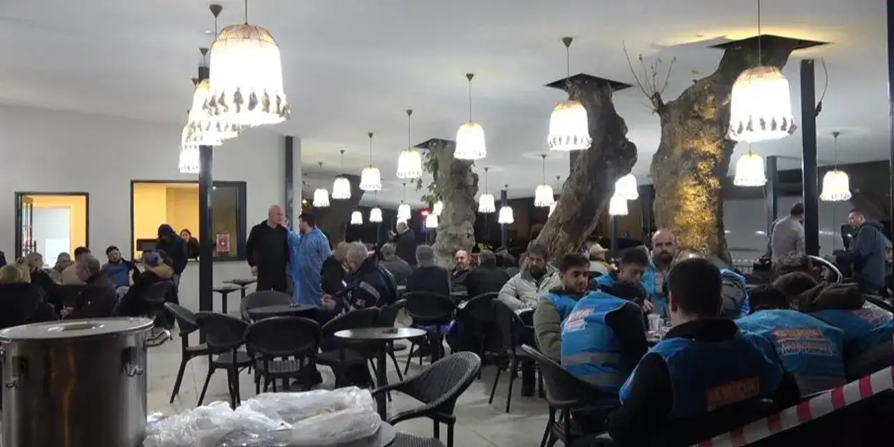 ali-yerlikaya-deprem-bolgesinde