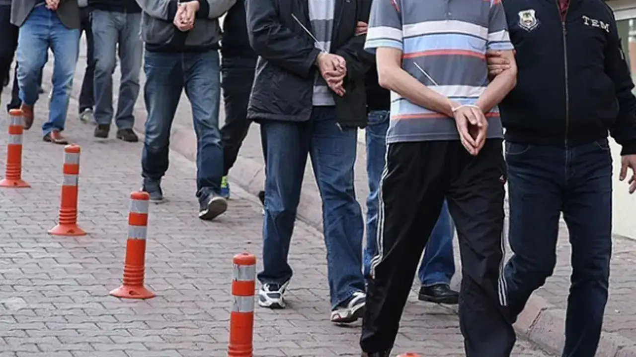 orduda-aranmasi-bulunanlar-yakayi-ele-verdi