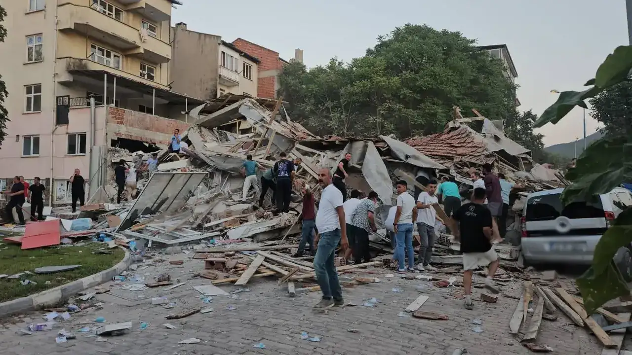 trabzonlu-profesorden-deprem-yorumu