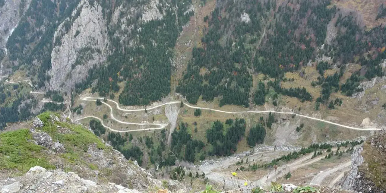 bayburtta-dikili-tas