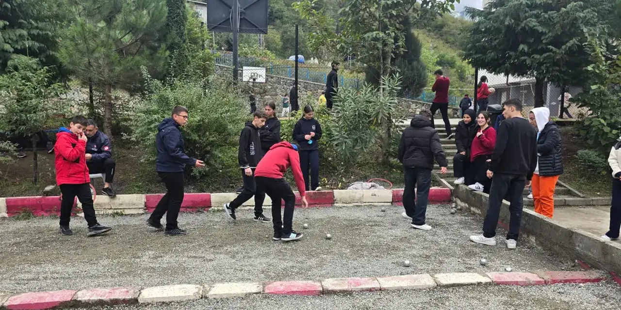 trabzonda-cumhuriyet-bayrami