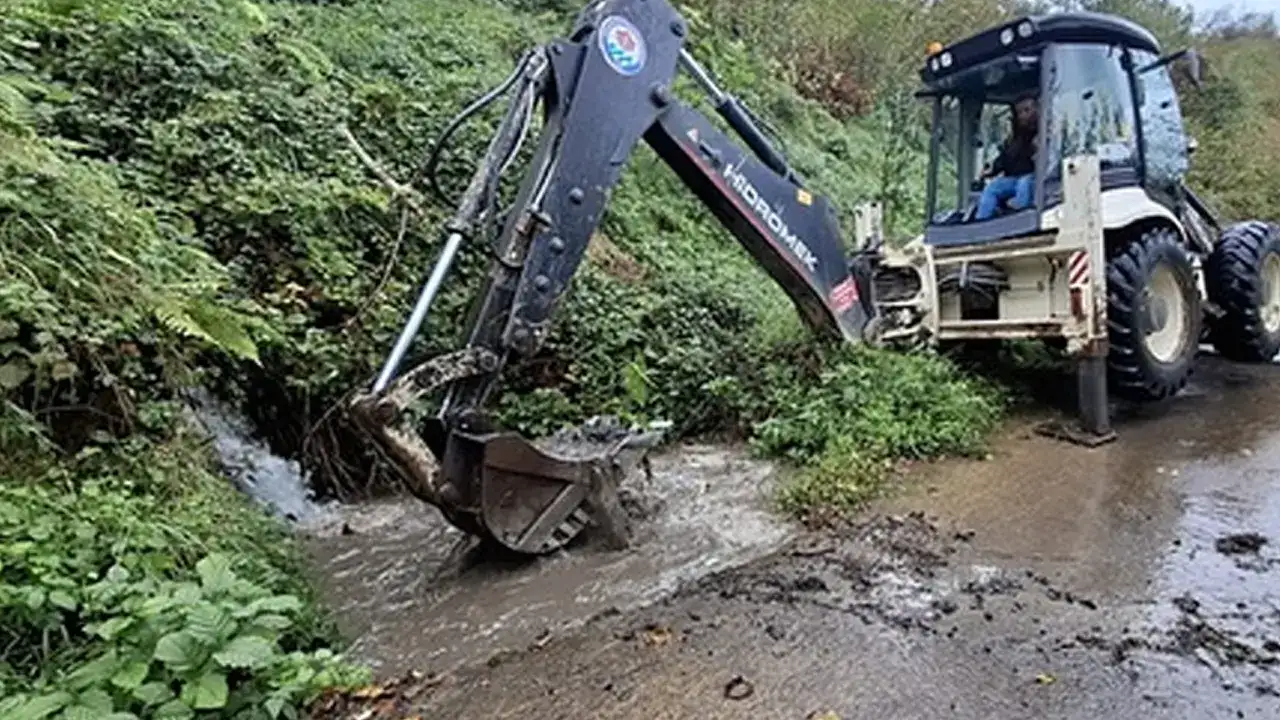 trabzonda-o-yollarda-calismalar-suruyor