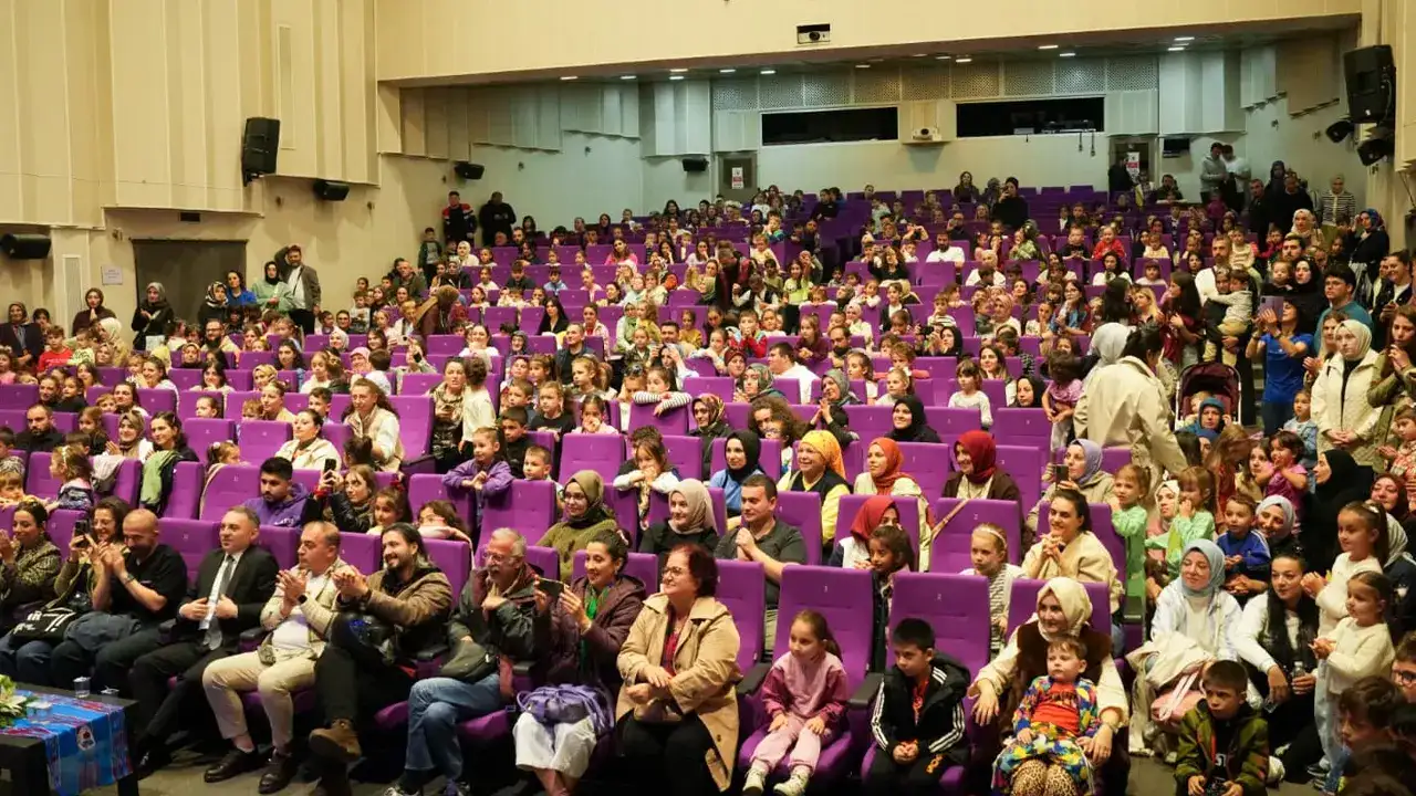 trabzon-sehir-tiyatrosu