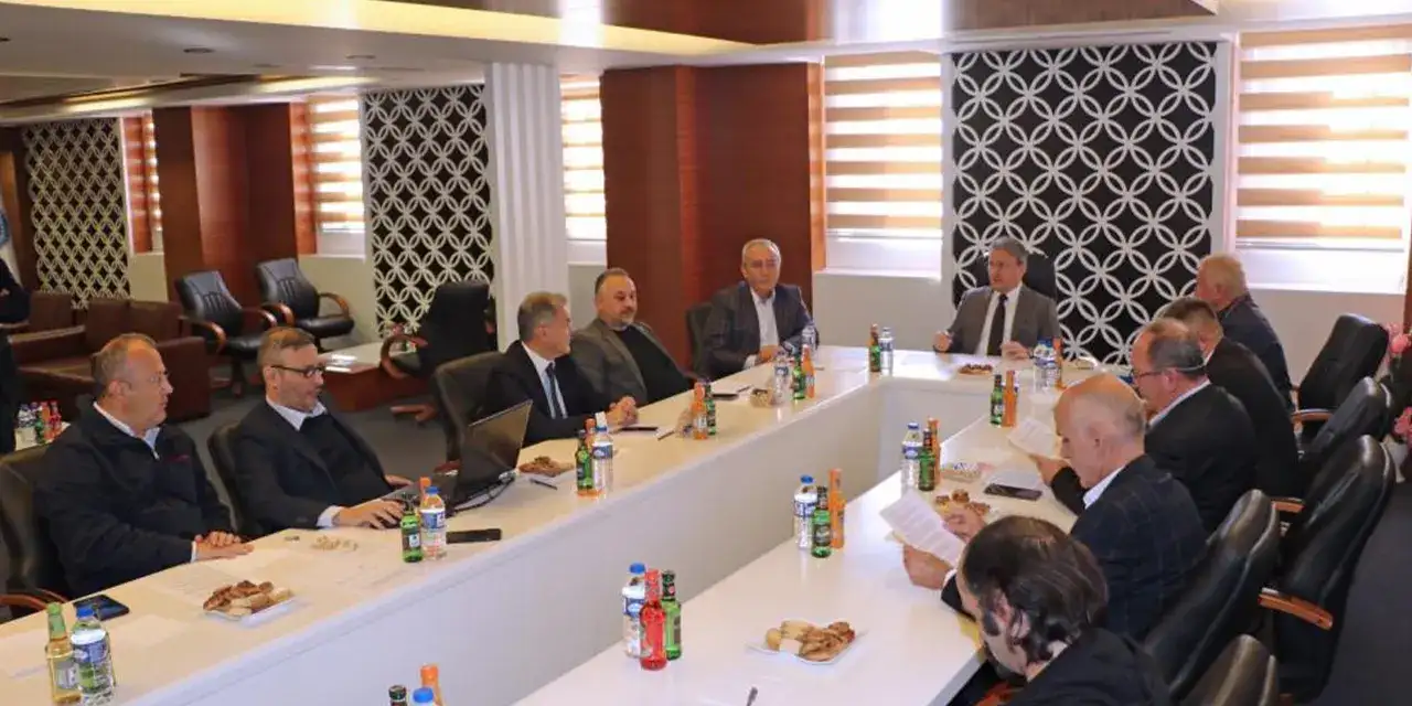 giresnda-trafigi-iyilestirmek-icin-toplanti-yapildi