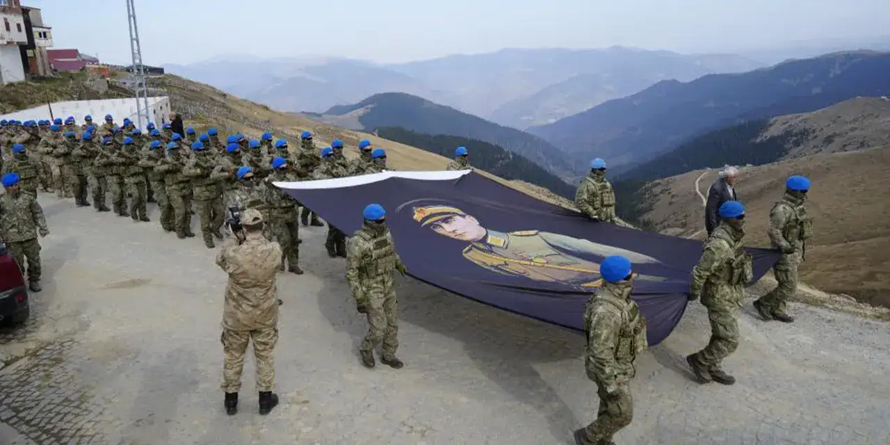 gumushanede-yuruyus-duzenlendu