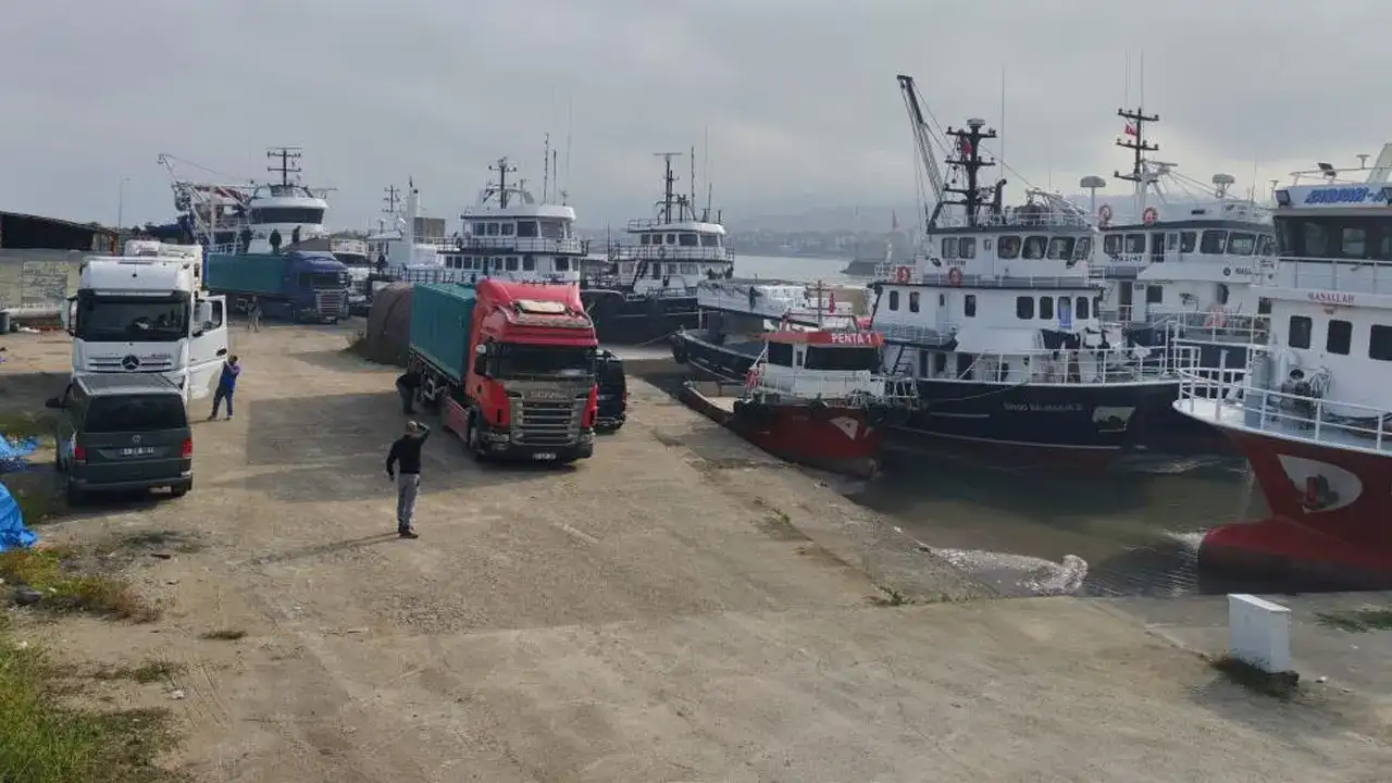 trabzonda-tezgahlar-senlendi