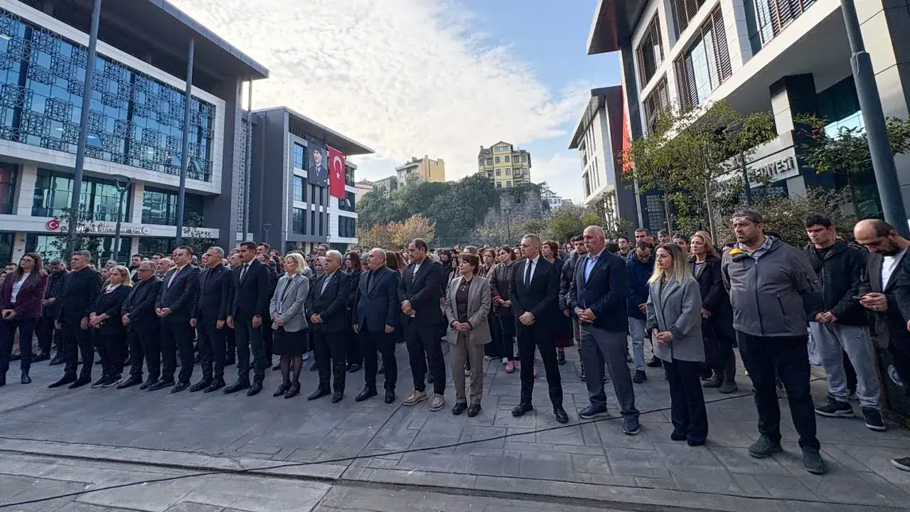 trabzon-ortahisar-belediyesinde-9u-5-gece-zaman-durdu