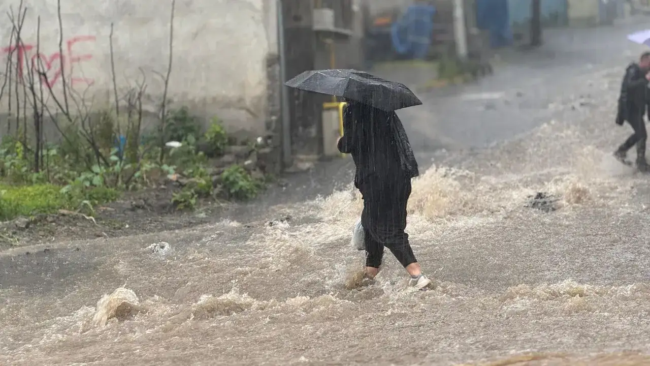 trabzon-icin-kuvvetli-yagis-uyarisi