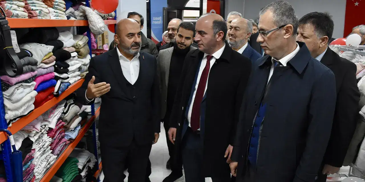 orduda-gecici-kiyafet-acildi