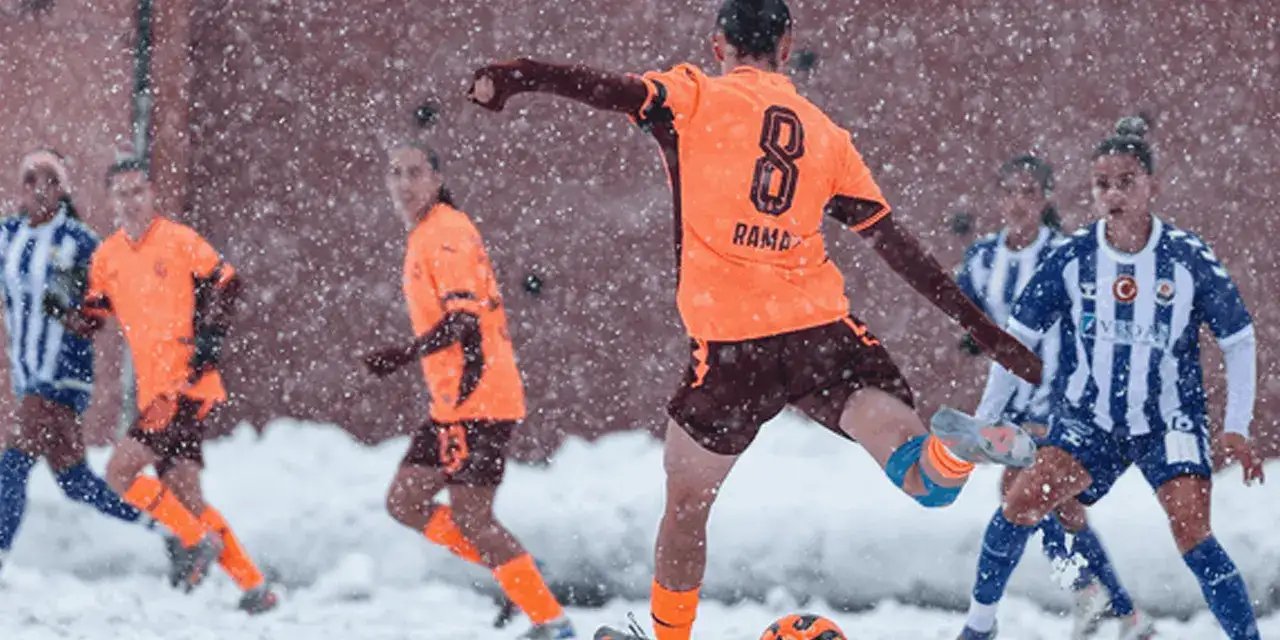 kadin-futbol-takimi-ts