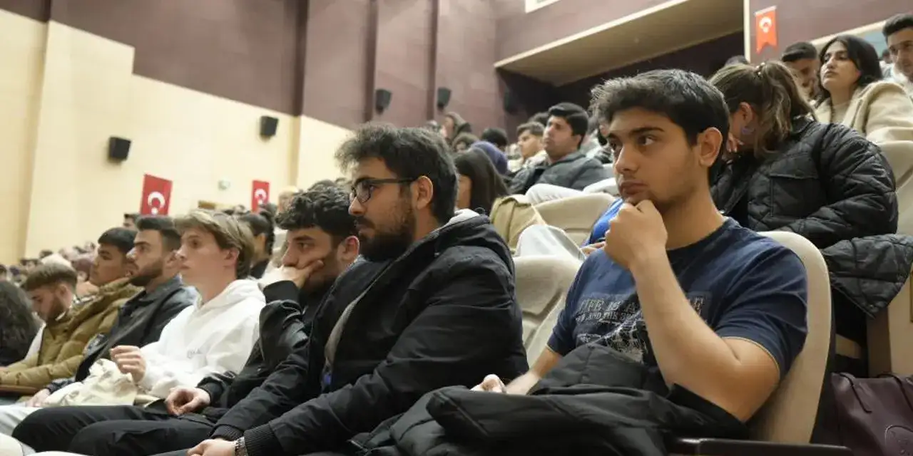 gumushane-konferans-duzenlendi