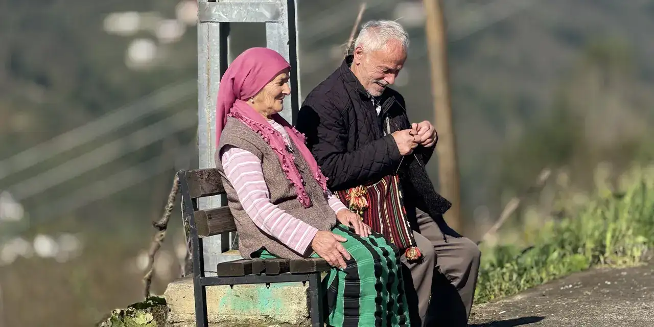 trabzonda-idris-saglam-esine-destek-oluyor