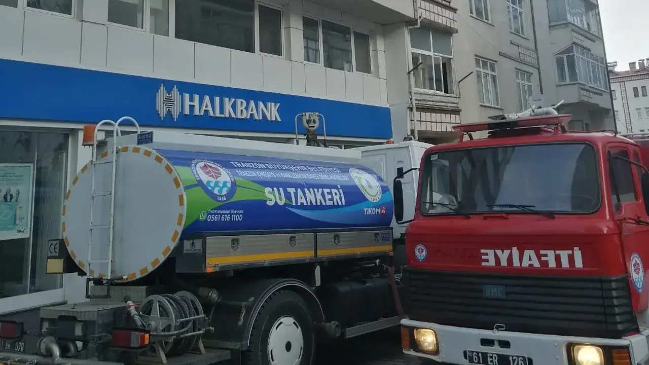 trabzonda-5-katli-binayi-alevler-sardi-son-anda-kurtuldu