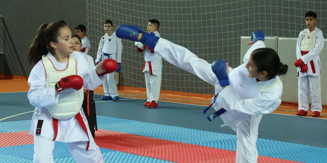 genxlik-spor-il-muduru